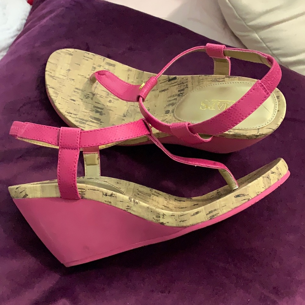 Pink chaps wedge